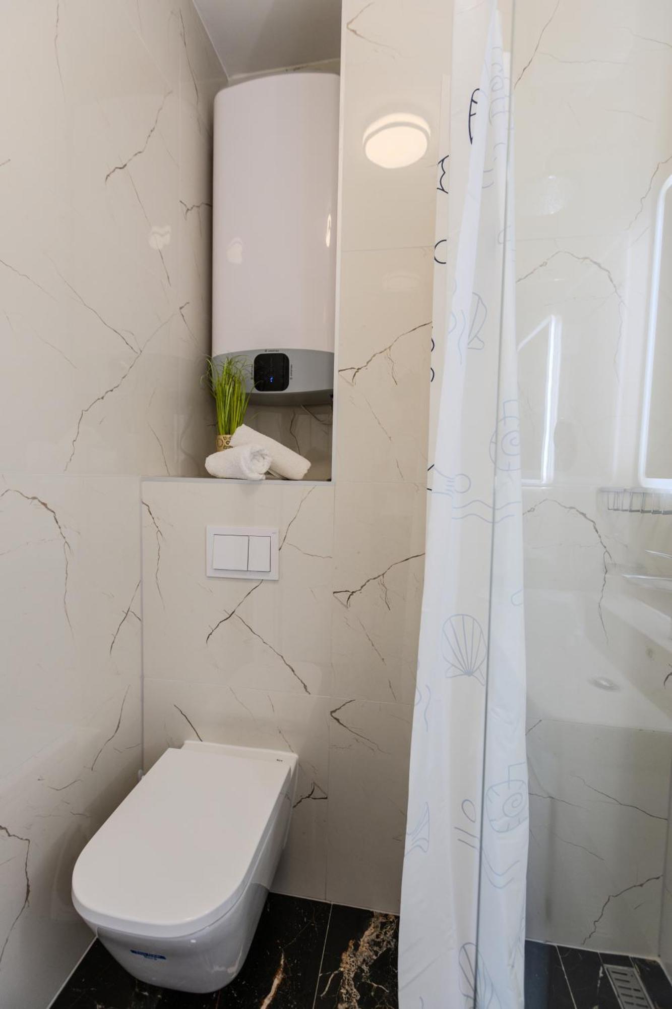 פריבלאקה Apartments Lorena מראה חיצוני תמונה