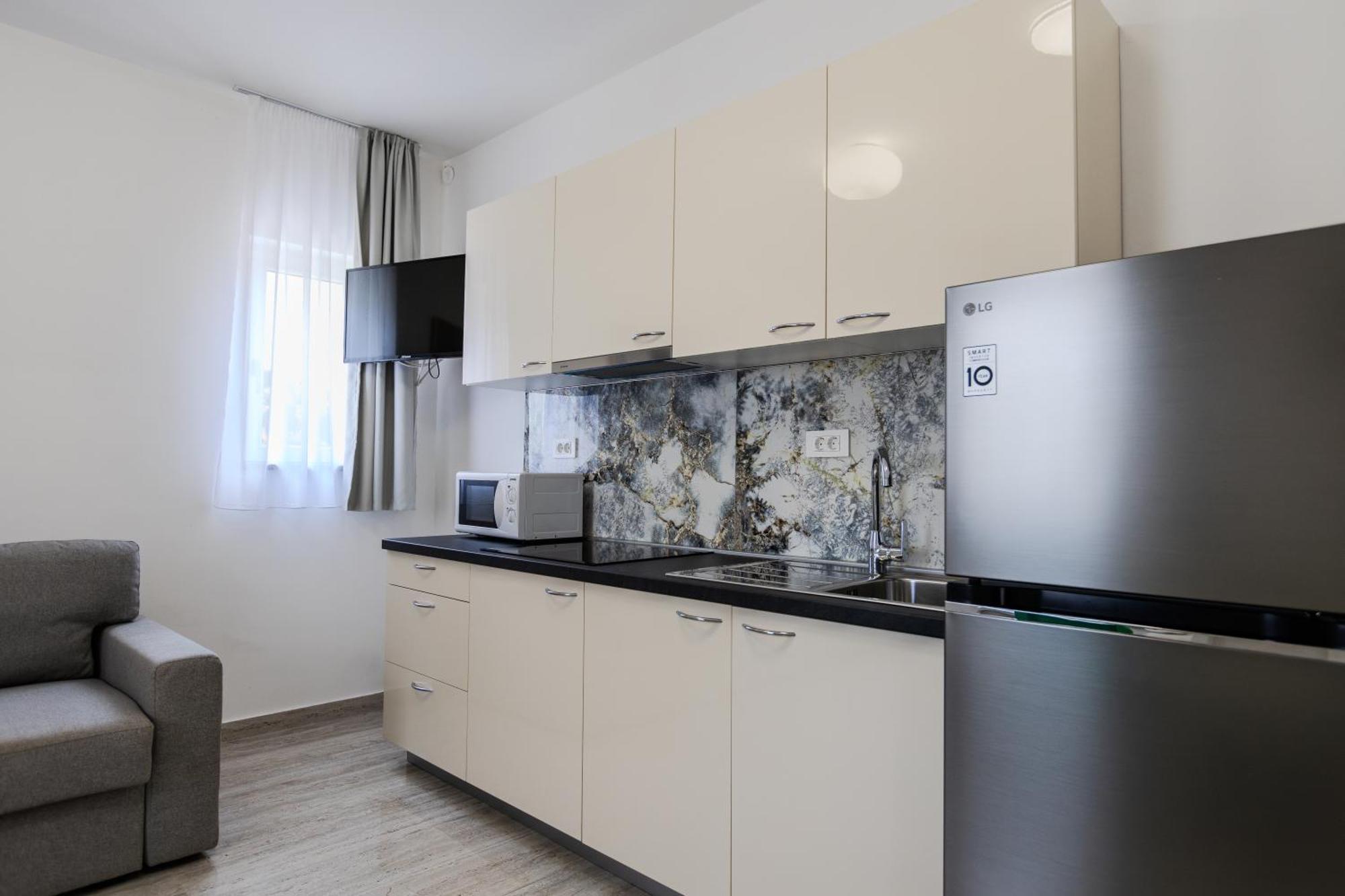 פריבלאקה Apartments Lorena מראה חיצוני תמונה
