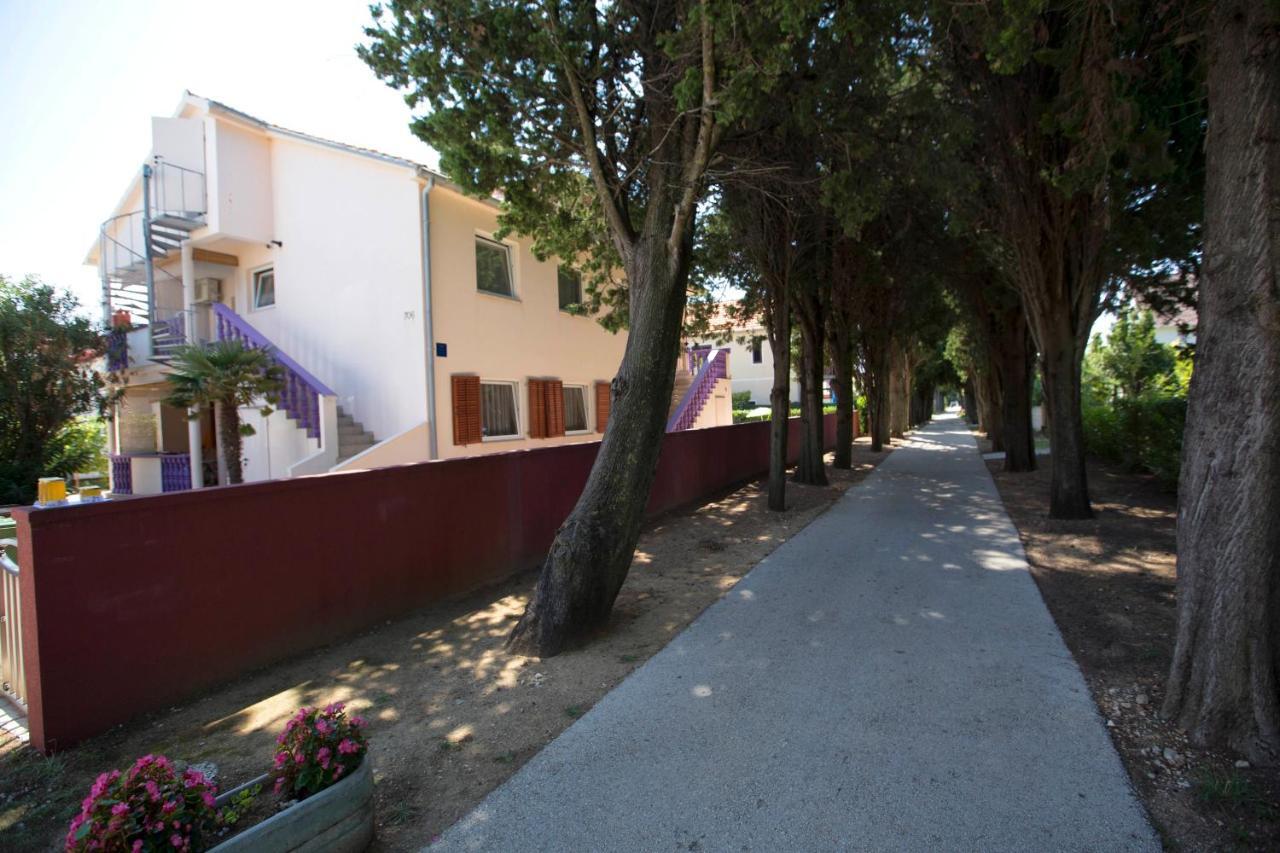 פריבלאקה Apartments Lorena מראה חיצוני תמונה